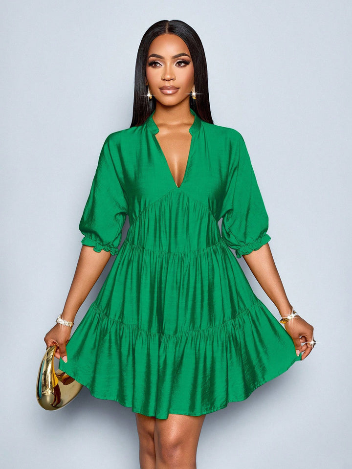 Damen Stufiges Mini‑Kleid mit V‑Ausschnitt und gerafften Dreiviertelärmeln Drune