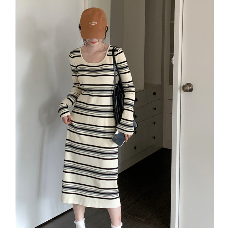 Damen Langärmliges gestreiftes Kleid mit figurbetontem Schnitt und Rundhalsausschnitt Drune