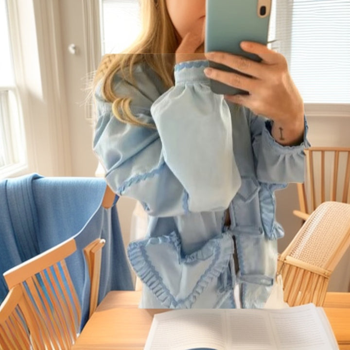 Damen Langärmlige V‑Ausschnitt Bluse mit Bindebändern und Herz‑Rüschentaschen Drune