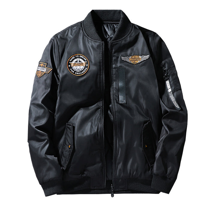 Herren -isolierte Flugstil-Bomberjacke mit gestickten Aufnähern und Utility-Ärmeltasche Drune