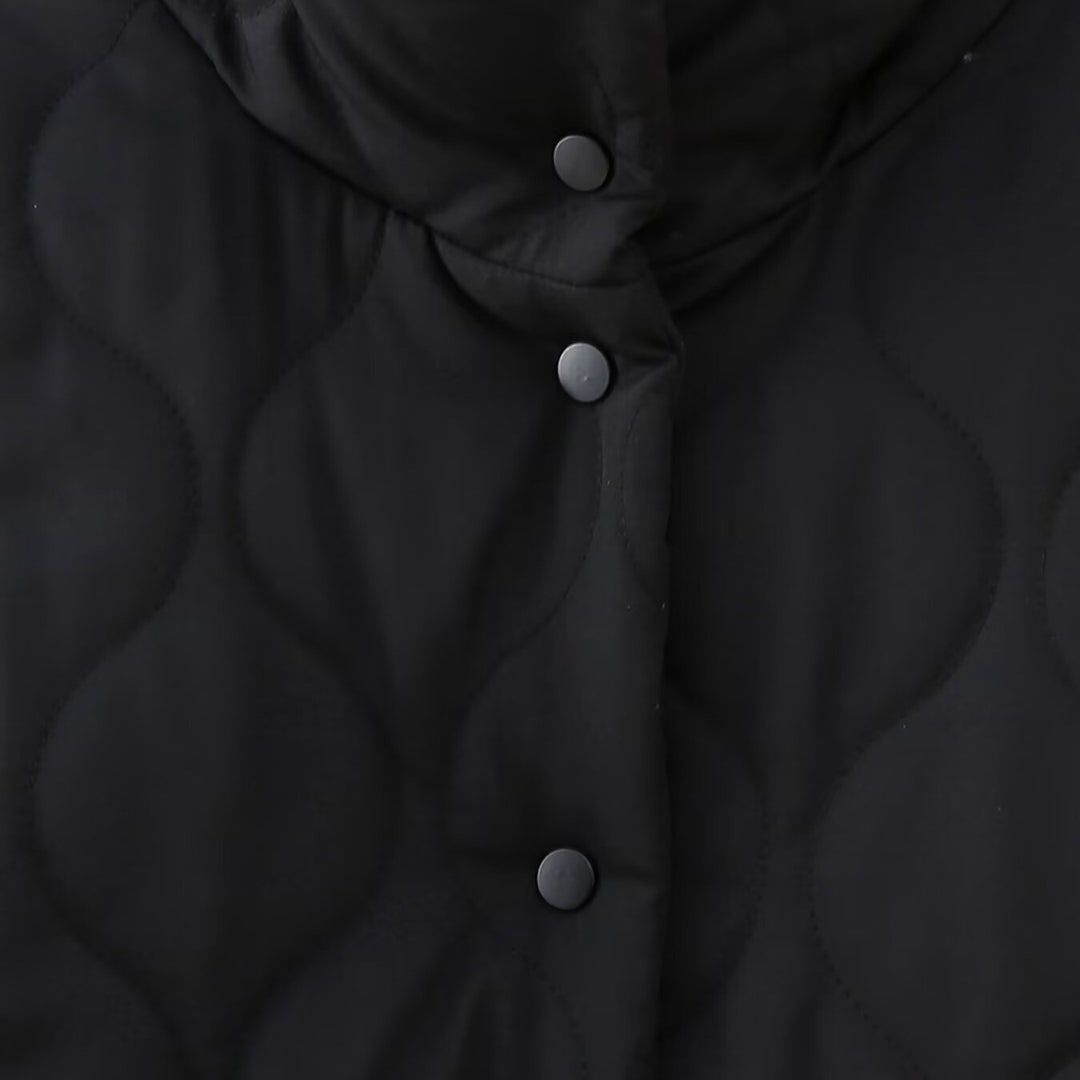 Damen Kurz gesteppte Jacke mit hohem Stehkragen und Rüschentaschen Drune