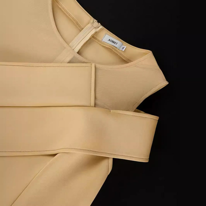 Damen Cocktailkleid mit asymmetrischem Schnitt und innovativen Plissee-Details Drune