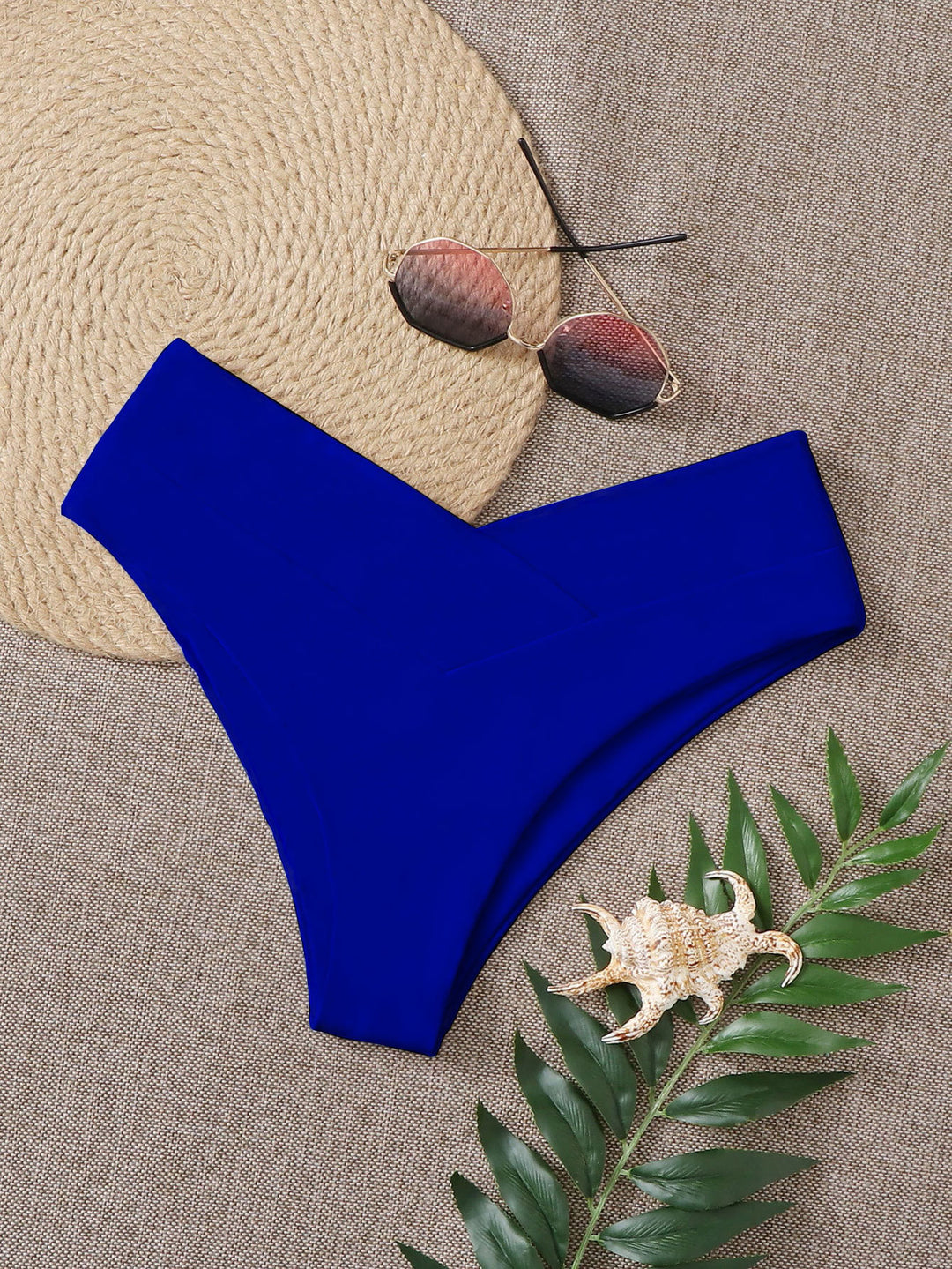Damen Bikinislip mit hohem Bund und elegantem V-Ausschnitt Drune
