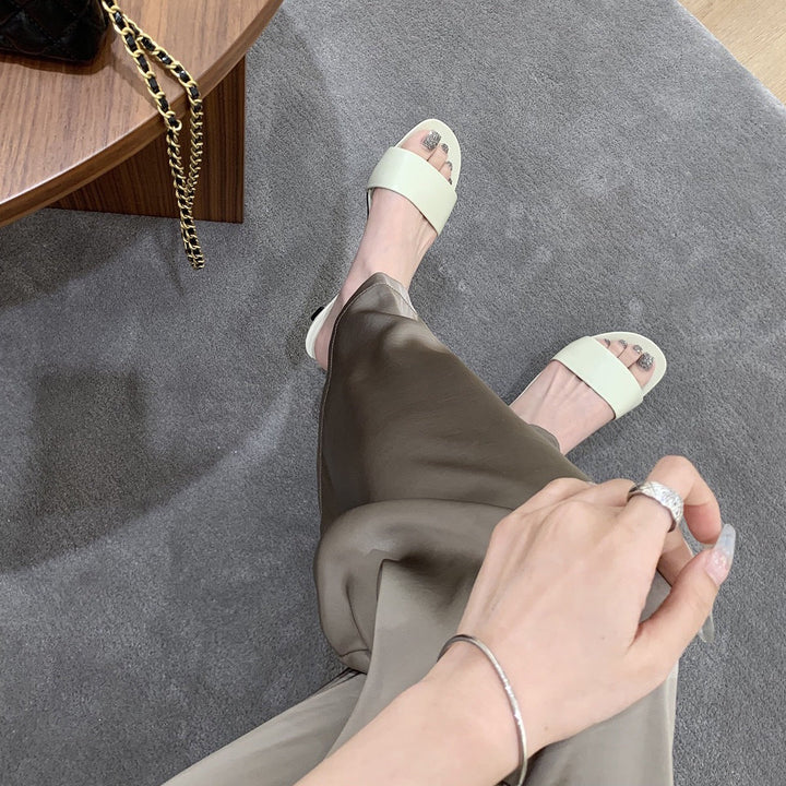 Damen elegante Slides mit breitem Satin-Riemen und komfortablem Fußbett Drune