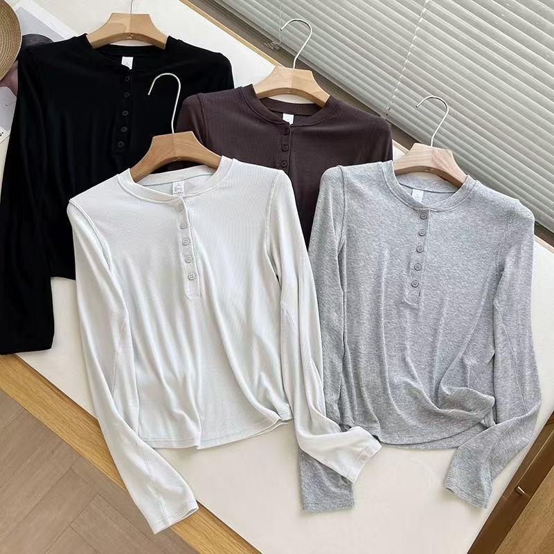 Damen Langarm-Henley-Shirt aus weichem Baumwollmix mit modischen Knopfdetails Drune