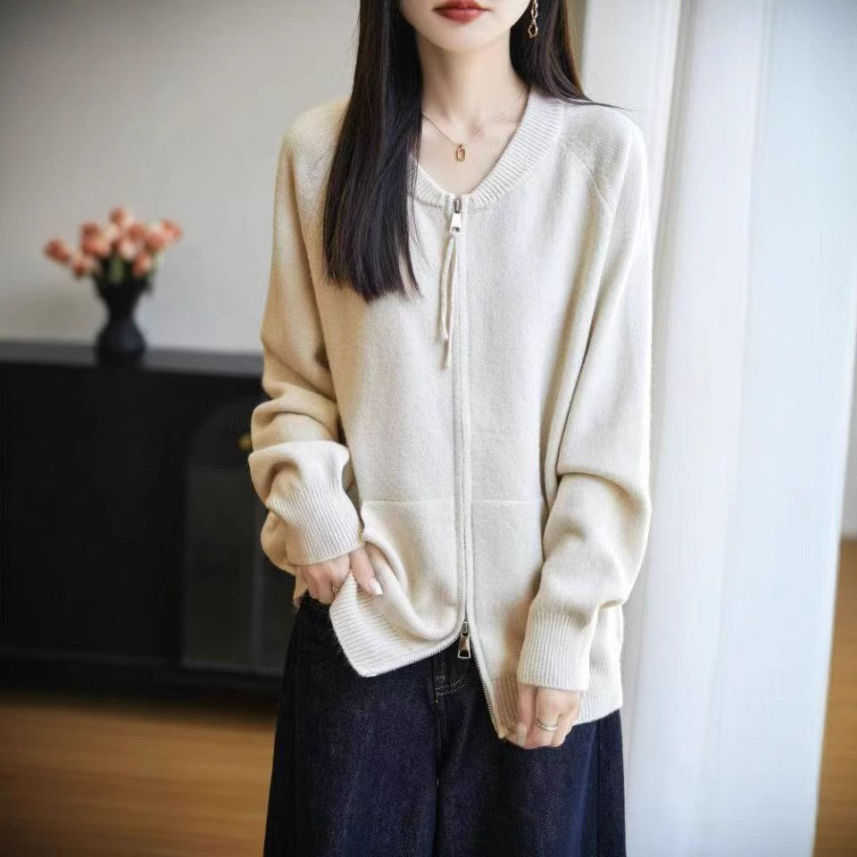 Damen Kuschelige Strickjacke mit hoch geschlossenem Reißverschluss und großzügigen Eingrifftaschen Drune
