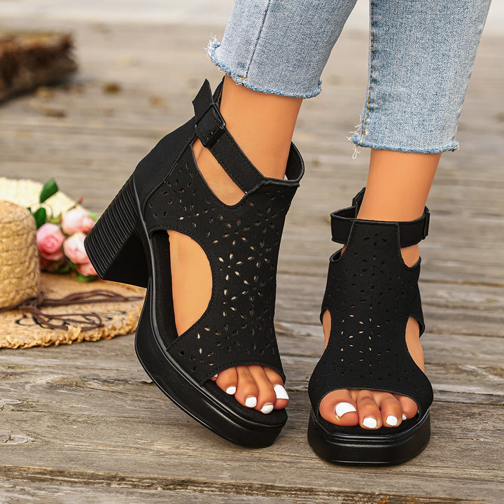 Damen  Cut-Out Knöchel-Sandalette mit mittelhohem Blockabsatz und perforiertem Veloursimitat Drune