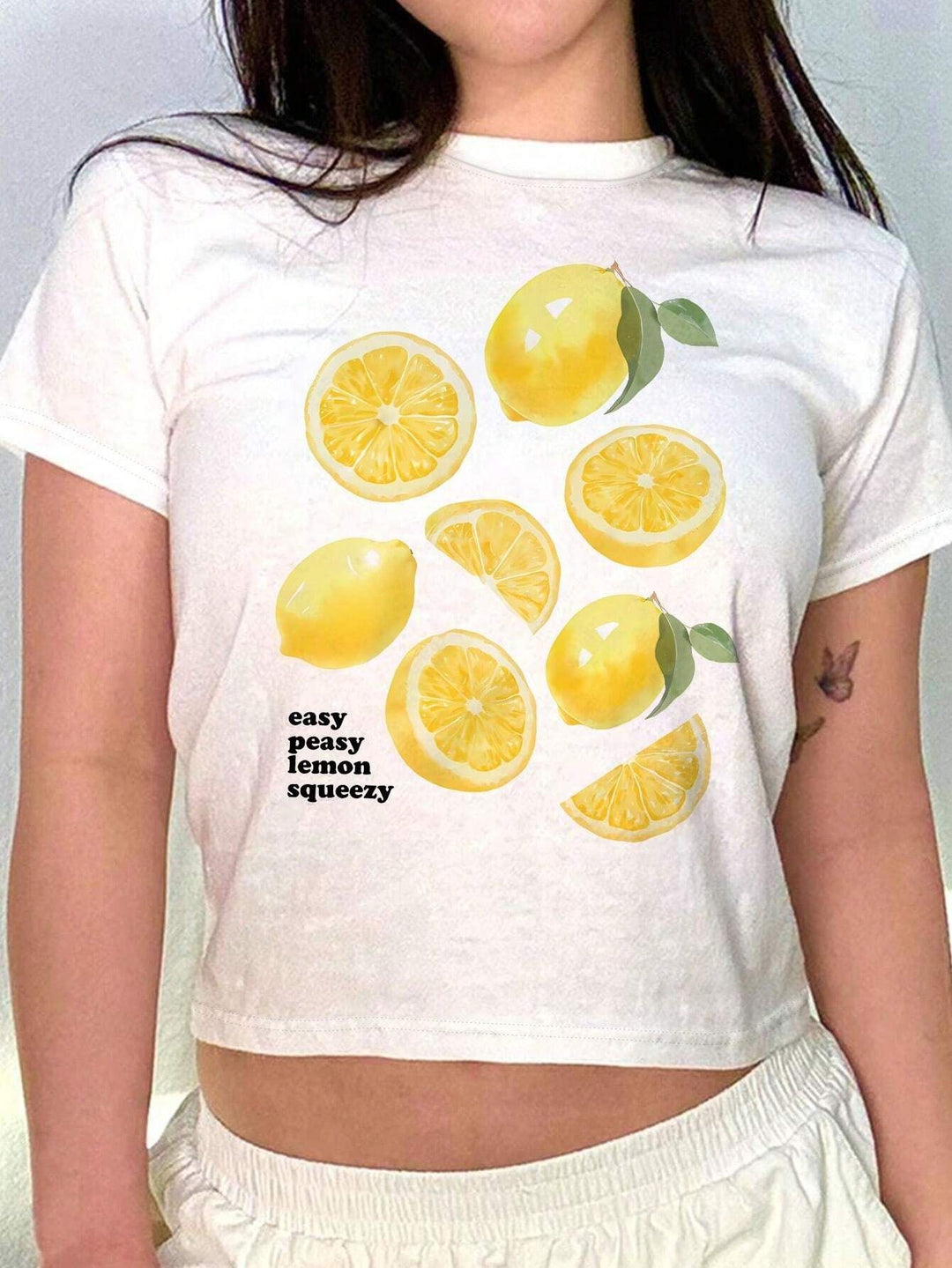 Damen Crop-T-Shirt mit kreativem Cocktail-Design Drune