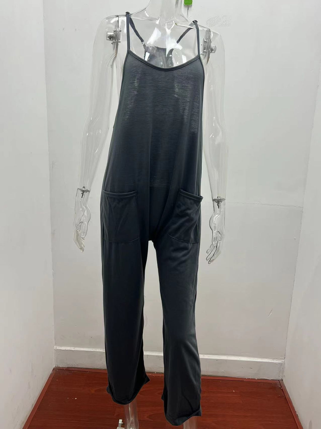 Damen entspannter Jumpsuit mit praktischen Taschen und lässigem Schnitt Drune