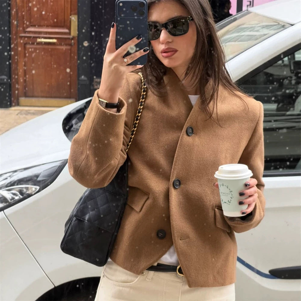 Damen Kurzblazer aus Wollmix mit Stehkragen, kastiger Silhouette & drei Knöpfen Drune