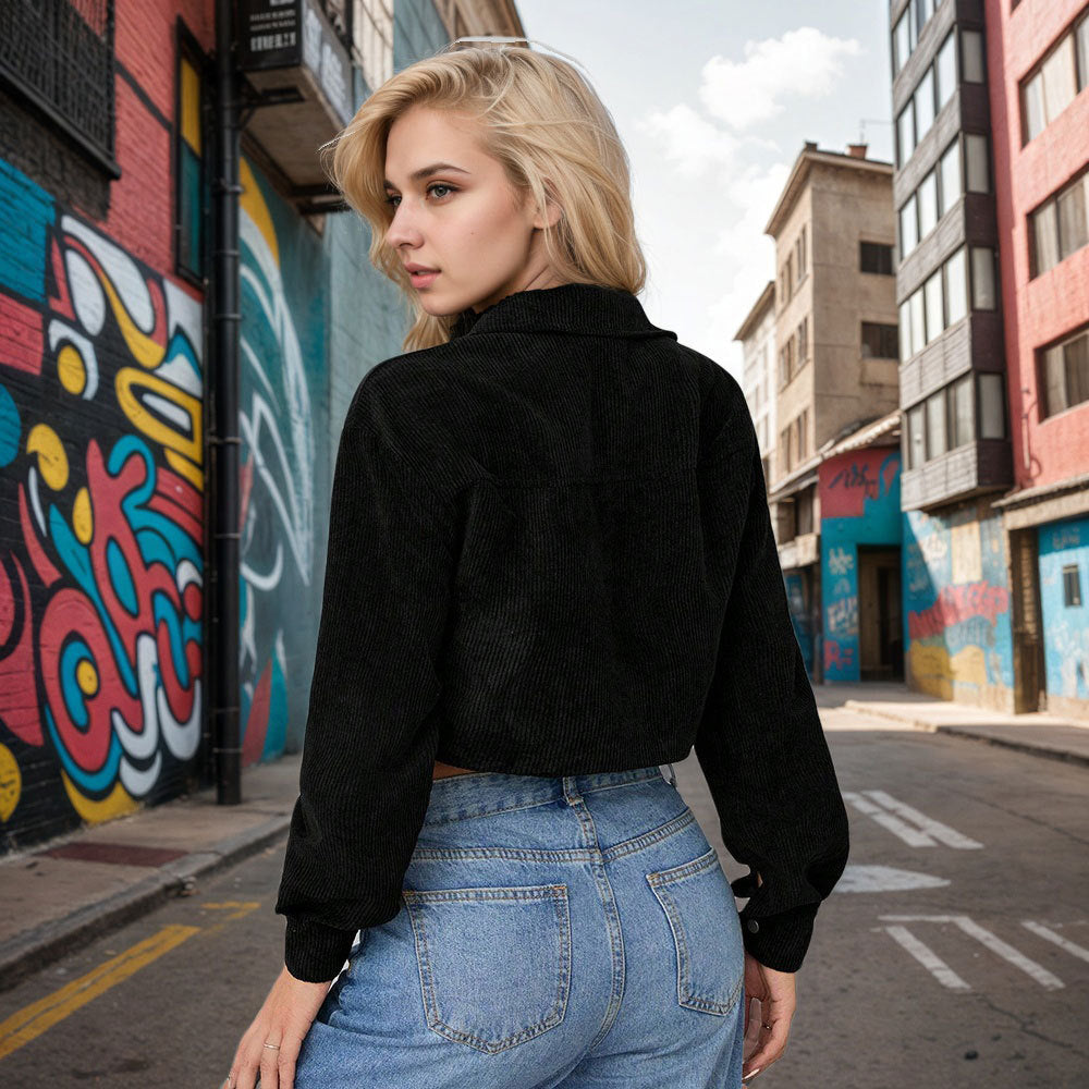 Damen kurze taillierte Cordjacke mit Brusttaschen und Druckknopfleiste Drune