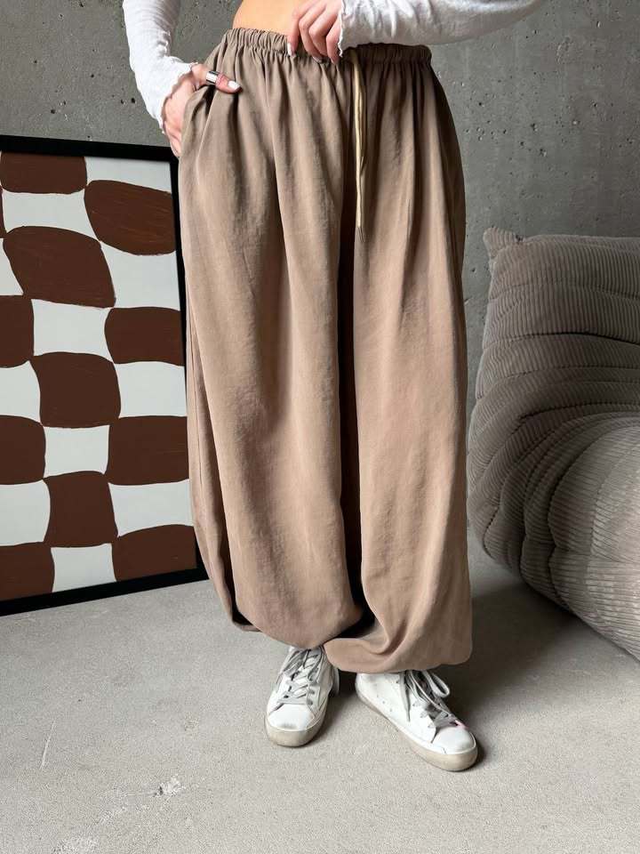 Damen weite Harem-Ballonhose mit hohem Elastikbund, Tunnelzug und lässiger Weite Drune