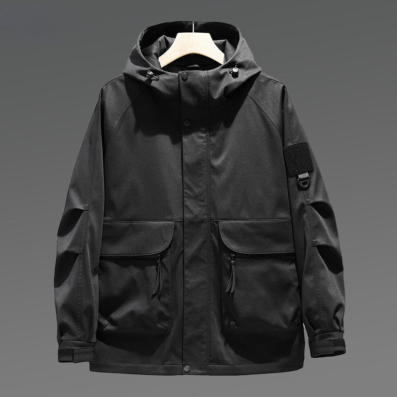 Herren Wasserabweisende Utility-Jacke mit Kapuze, verdecktem Reißverschluss & multifunktionalen Taschen Drune