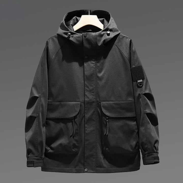 Herren Wasserabweisende Utility-Jacke mit Kapuze, verdecktem Reißverschluss & multifunktionalen Taschen Drune