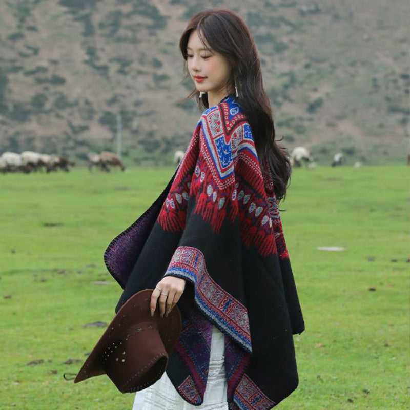 Damen Oversize-Poncho im Ethno-Jacquard mit V-Ausschnitt und strukturiertem Saum Drune