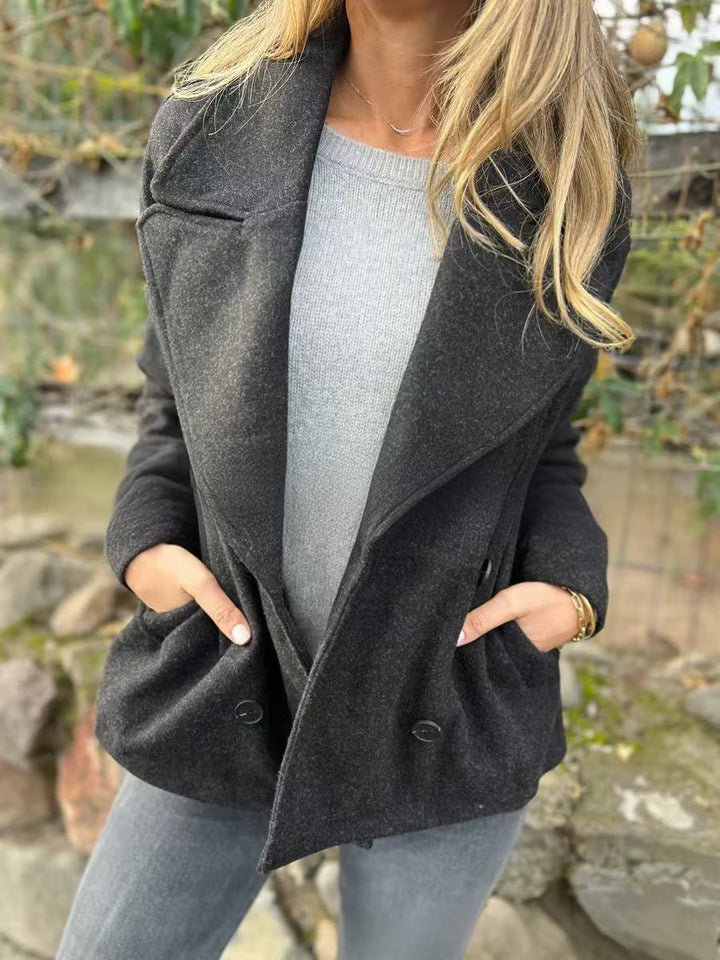 Damen Kurzer Wollmix-Mantel mit großem Schalkragen, doppelreihiger Knopfleiste und Eingrifftaschen Drune