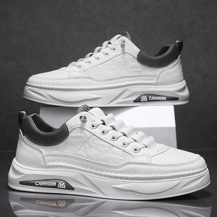Unisex minimalistische Plateausneaker aus strukturiertem Kunstleder mit gepolstertem Fersenkragen und skulpturierter Außensohle Drune