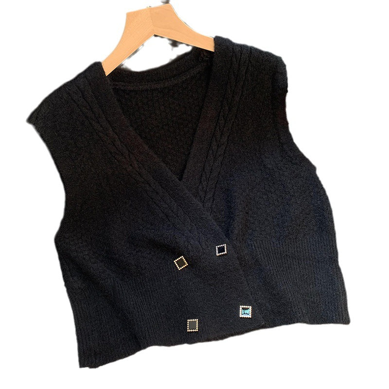 Damen Strickweste mit modernem Zopfmuster und eleganten Knopfdetails Drune