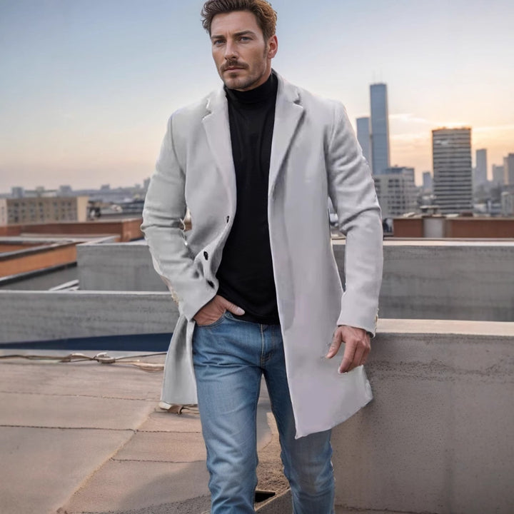 Herren eleganter Wollmantel mit klassischem Revers und modernen Akzenten Drune