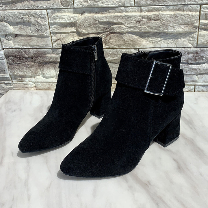 Damen nan elegante Wildlederoptik Stiefelette mit mittelhohem Blockabsatz und breitem Schnallenriemen Drune