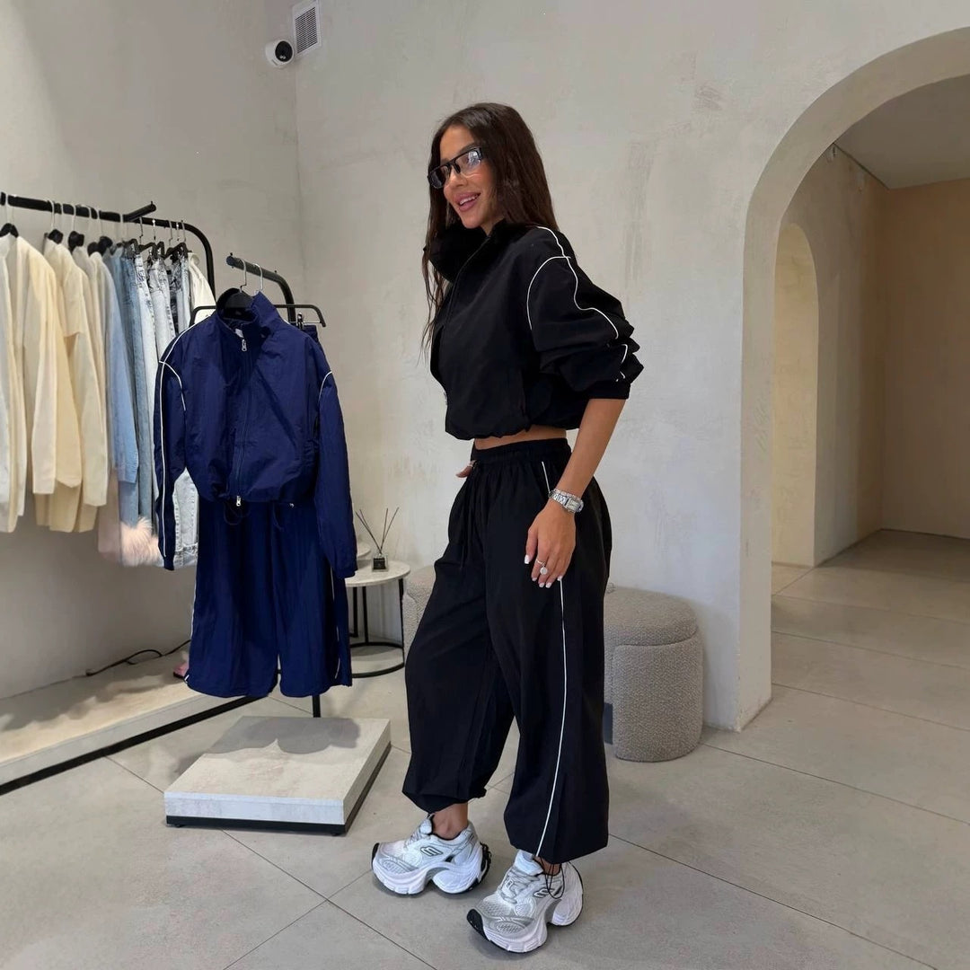 Damen Kurzgeschnittenes Windbreaker-Set mit weiter Trackhose und Kontrastpaspel Drune