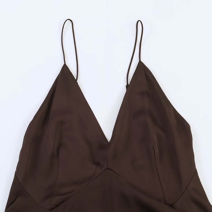 Damen Maxikleid mit elegantem asymmetrischen Saum und feinem V-Ausschnitt Drune