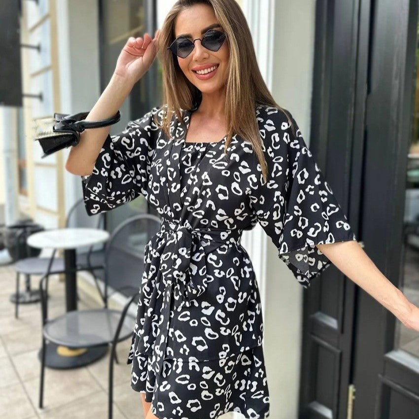 Damen Set aus luftigem Oberteil und Shorts mit animalischem Muster Drune