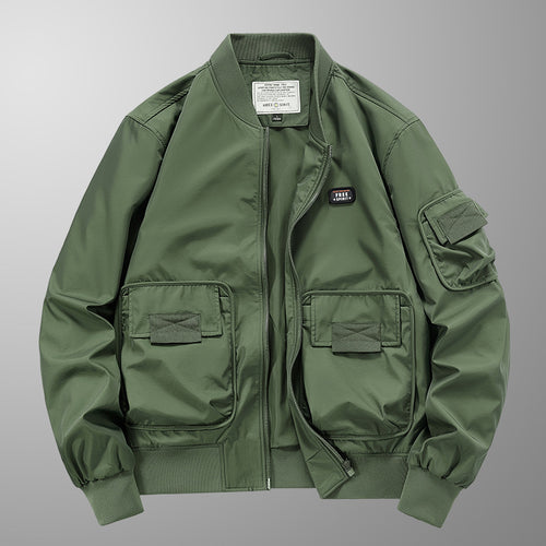 Herren Leichte Nylon-Bomberjacke im Utility‑Stil mit großen Fronttaschen und Ärmeltasche Drune