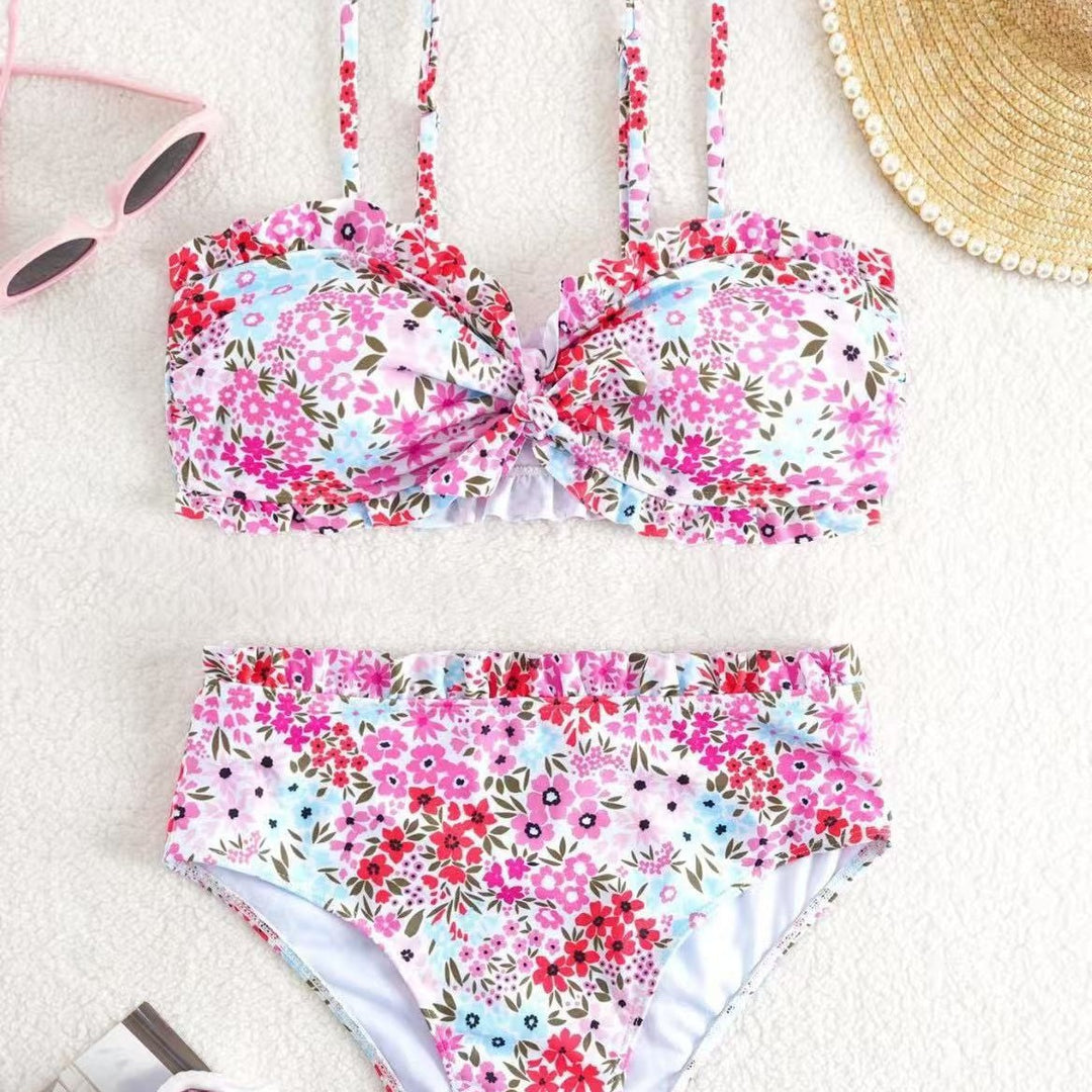 Damen Bikini-Set mit fröhlichem Blumenmuster und gerafftem Bustier Drune