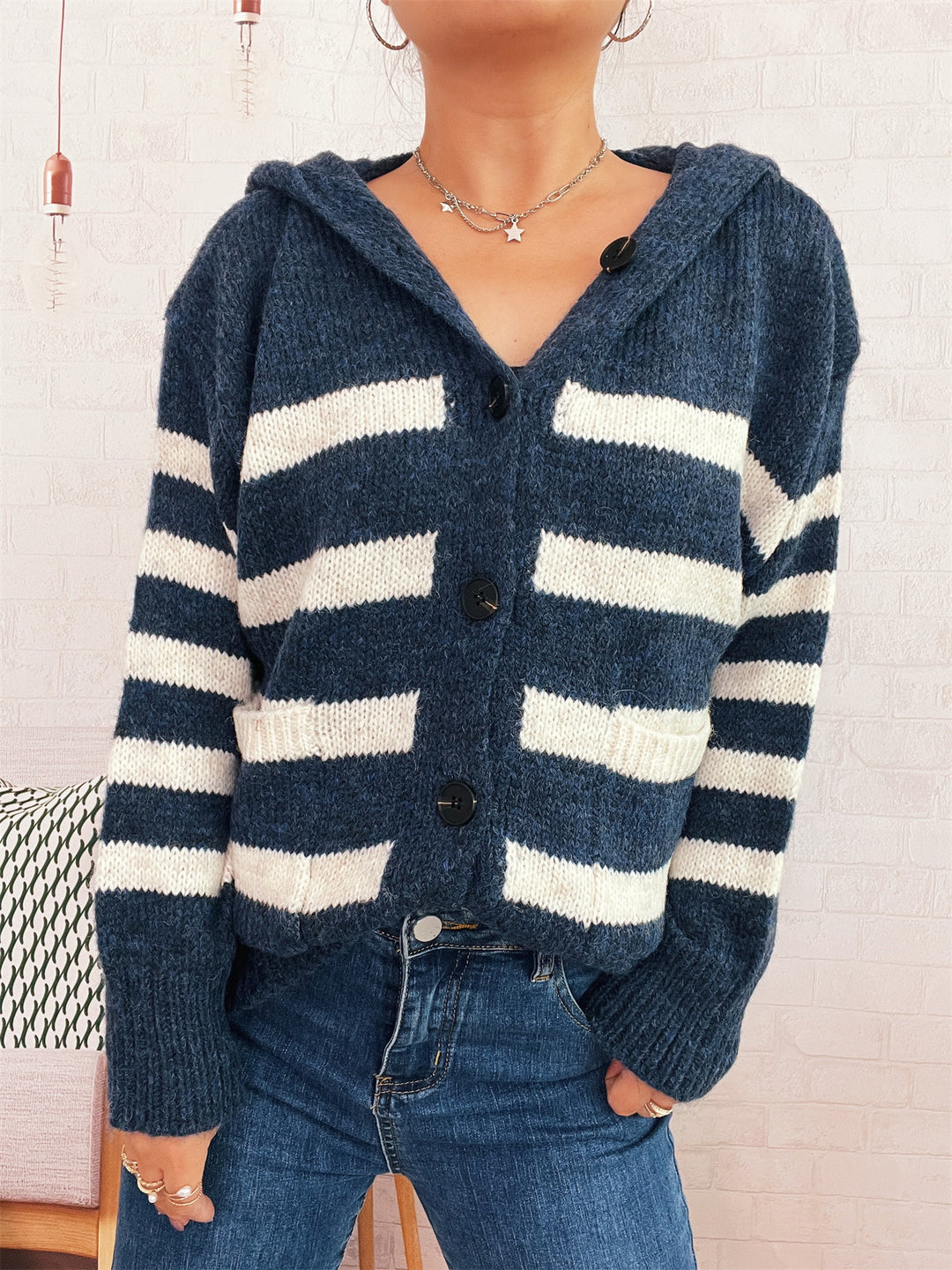 Damen lässiger Strickcardigan mit Kapuze und breiten Streifen Drune