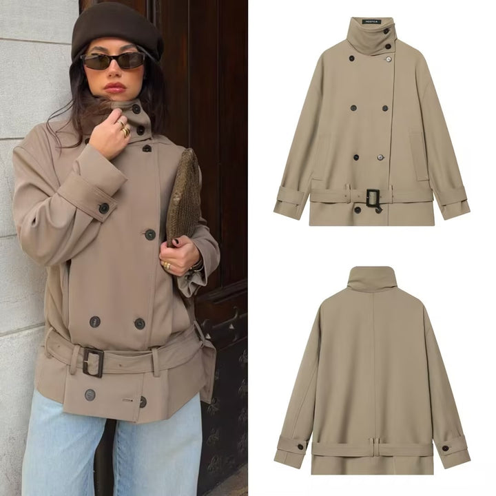 Damen Kurz-Trenchcoat mit doppelreihiger Knopfleiste, Taillengürtel und hohem Stehkragen Drune