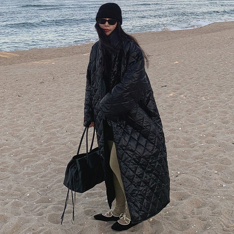 Damen Maxilanger Steppmantel mit Karosteppung und Oversize-Schnitt Drune