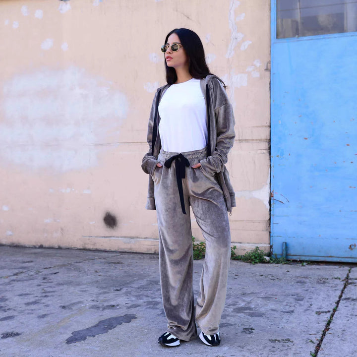 Damen gemütlicher Kapuzenpullover im urbanen Stil mit praktischen Taschen und weichem Material Drune