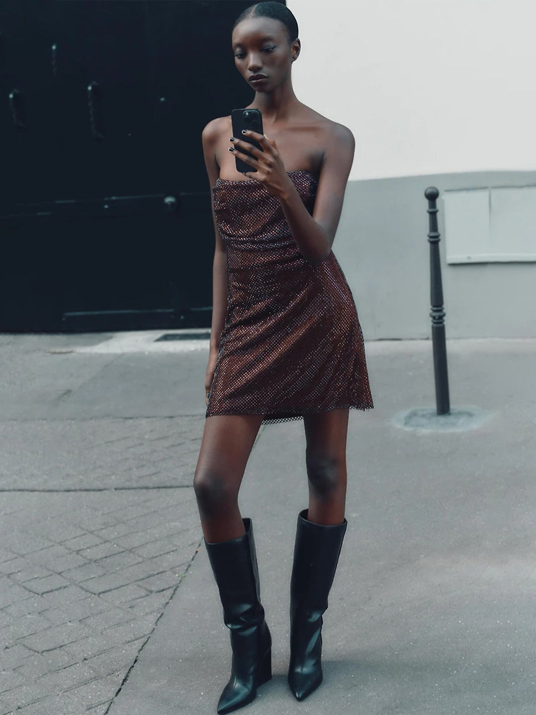 Damen Glitzerndes Cocktailkleid mit schulterfreiem Design und funkelnden Pailletten Drune