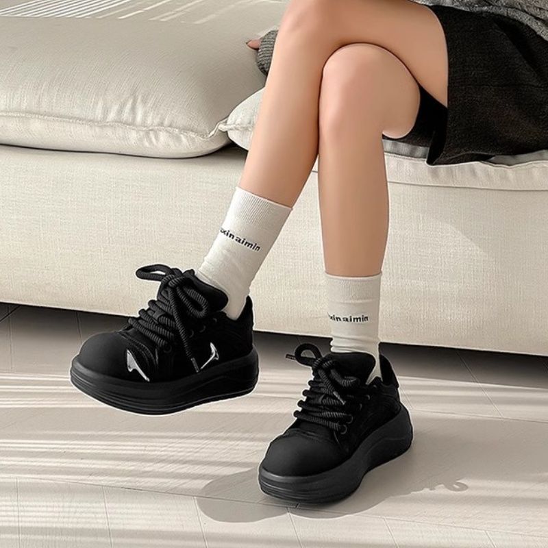 Damen sportliche Sneakers mit dämpfender Laufsohle und modernem Design Drune
