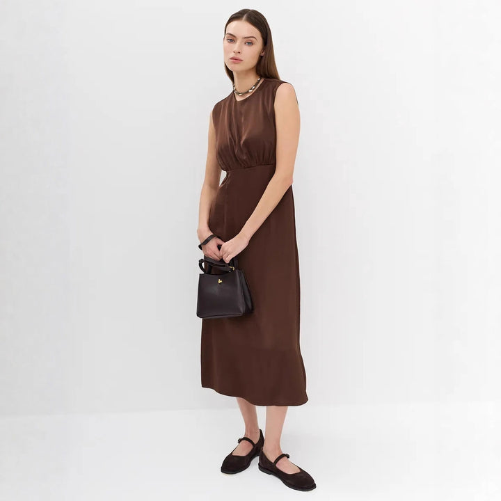 Damen Maxikleid mit elegantem Schnitt und raffinierter Taillierung Drune