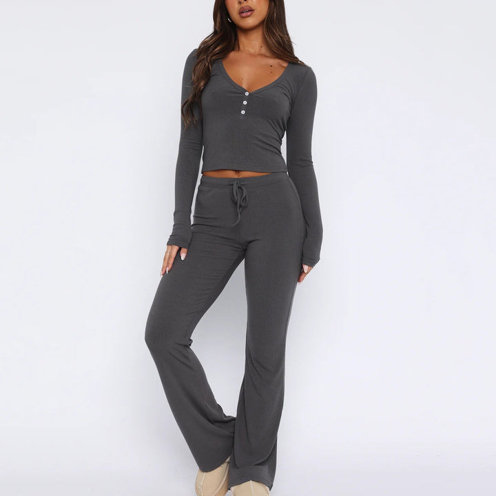 Damen gemütliches Lounge-Set mit langem Oberteil und flared Hose Drune