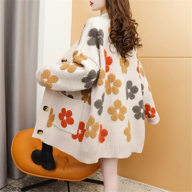 Damen Strickjacke mit floralen Applikationen und großen Taschen Drune