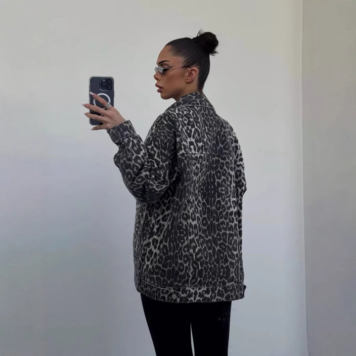 Damen Oversized Jeansjacke mit setzen Leo-Muster Drune