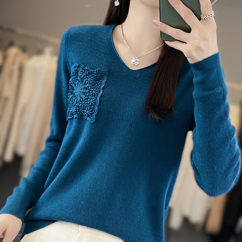 Damen Kaschmir‑Optik V‑Ausschnittpullover mit floraler Häkelapplikation Drune