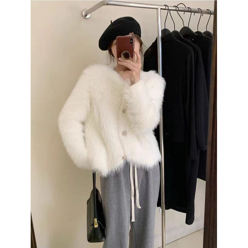Damen Fluffy Kurzjacke mit eleganten Knopfdetails Drune