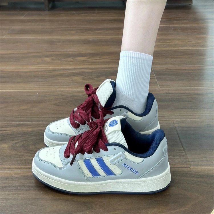 Damen Sneakers mit stilvollen Akzenten und rutschfester Sohle Drune