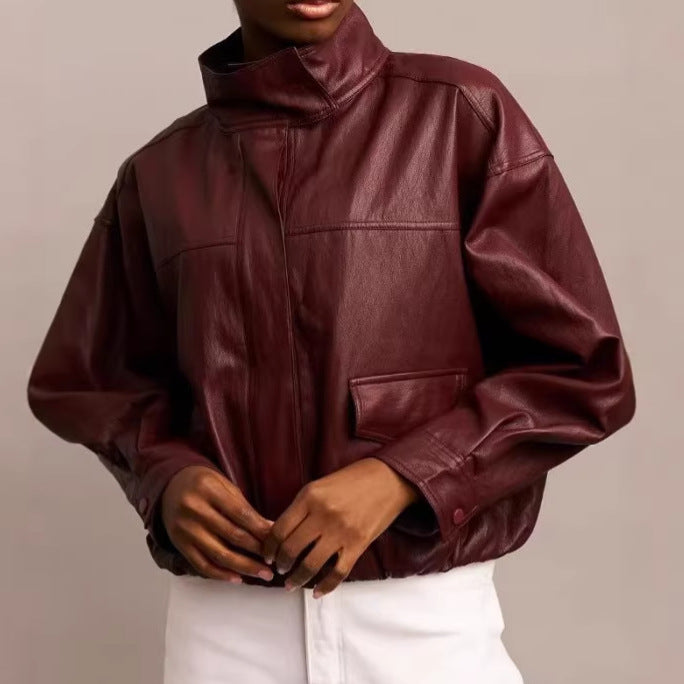 Damen Modische Lederjacke im avantgardistischen Stil