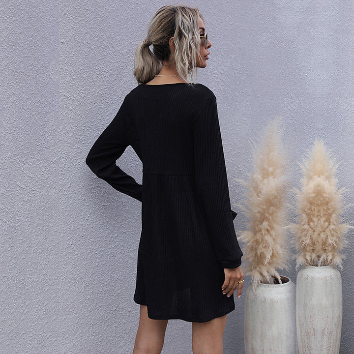 Damen Strick-Kurzkleid mit V‑Ausschnitt, Knopfleiste und Eingrifftaschen Drune