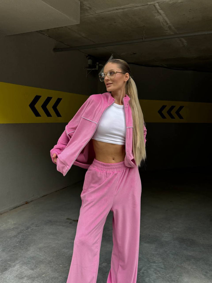 Damen sportive Oversize-Fleecejacke mit diagonaler Reißverschluss-Optik und weit geschnittener High-Waist-Jogginghose Drune