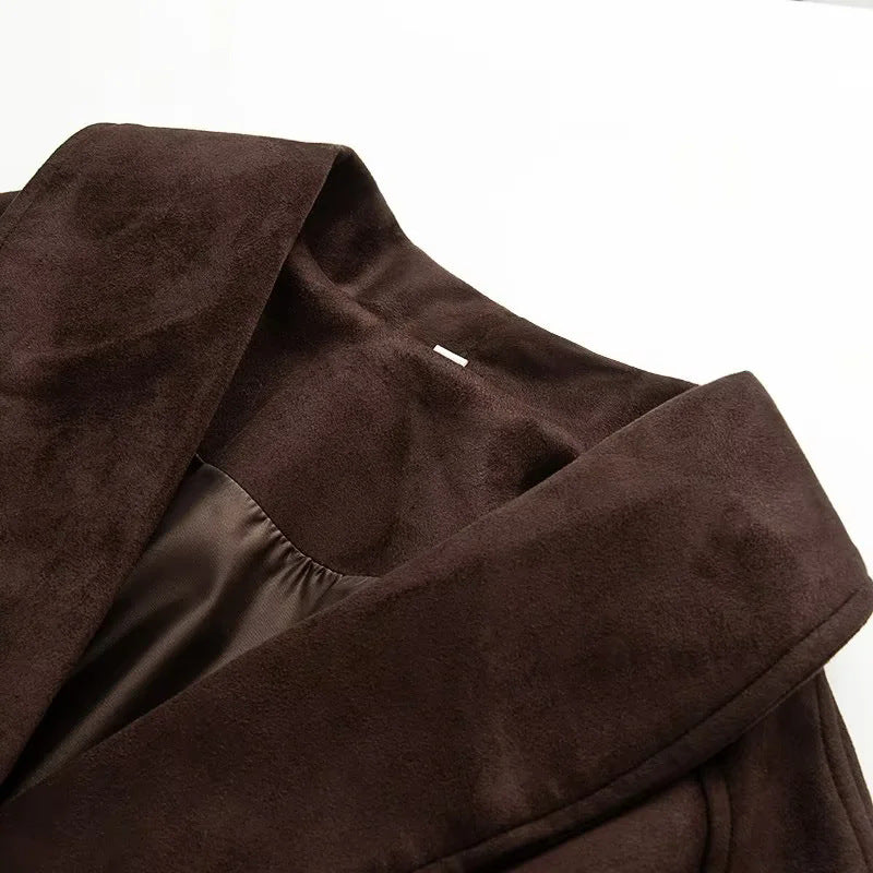 Damen nan kurzer Veloursoptik-Mantel mit Schalkragen, Bindegürtel und Eingrifftaschen Drune