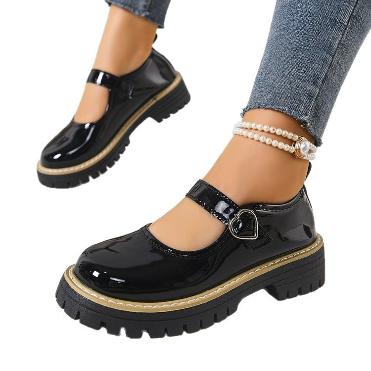 Damen Riemchen‑Slipper im Mary‑Jane‑Stil mit grober Profilsohle und Herzschließe Drune