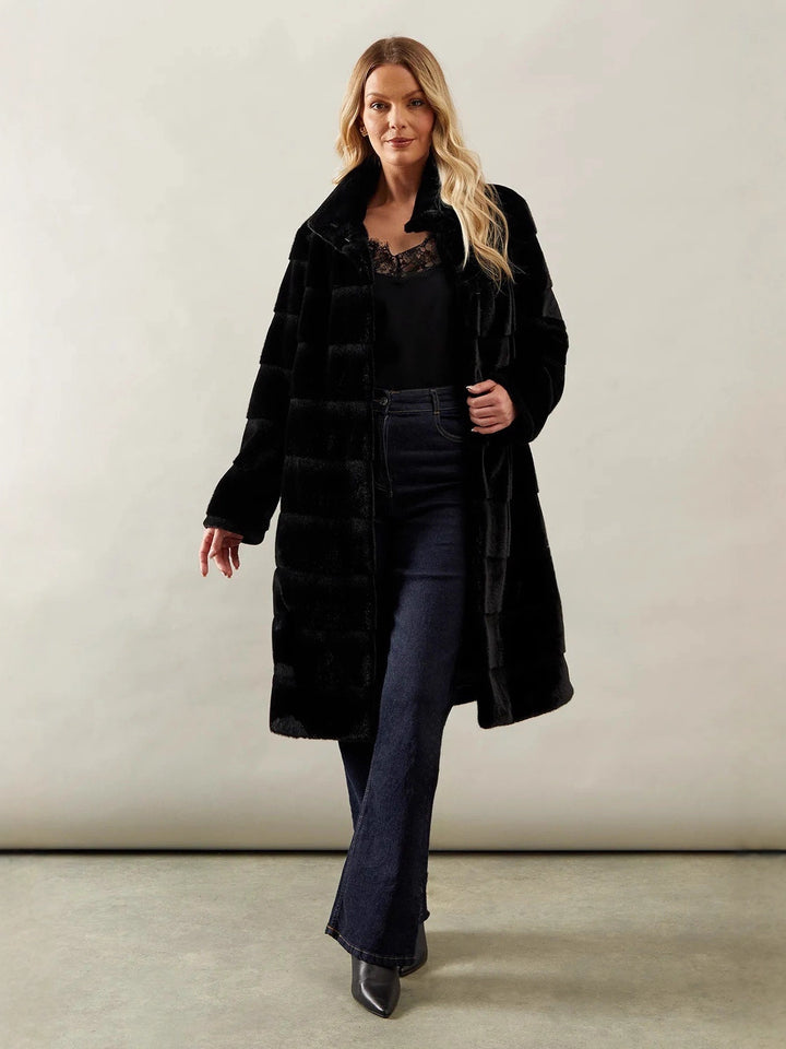 Damen Markante Kuscheljacke mit eingefasstem Gürtel Drune