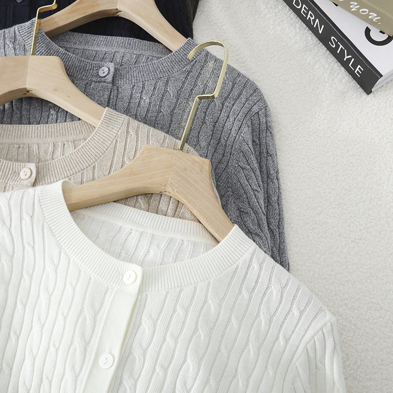 Damen Feiner Zopfmuster-Cardigan mit Rundhals und durchgehender Knopfleiste Drune