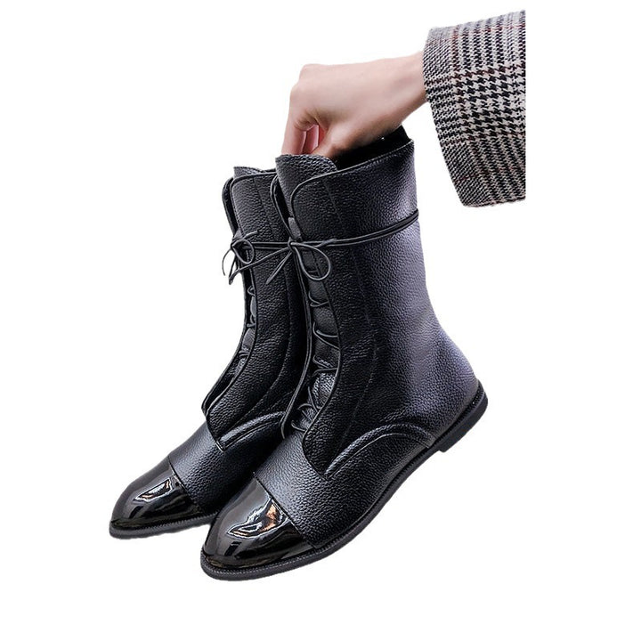 Damen nan elegante Schnür-Stiefelette mit lackiertem Zehenkappen-Detail, genarbtem Obermaterial und schlanker Flachsohle Drune